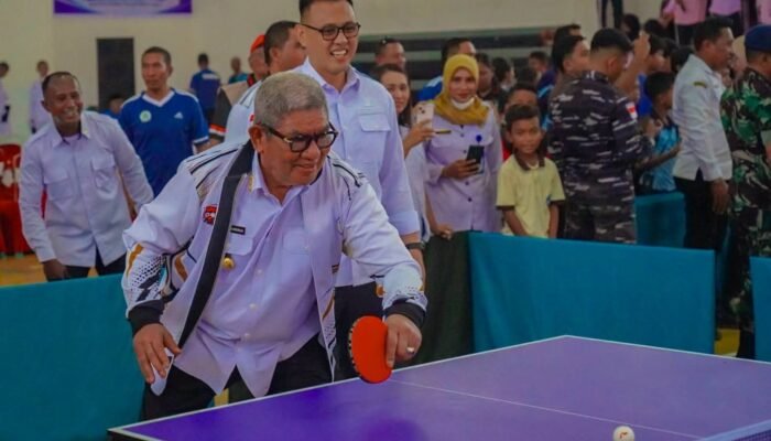 Bupati Maluku Tenggara Dorong Pembinaan Olahraga Sejak Dini