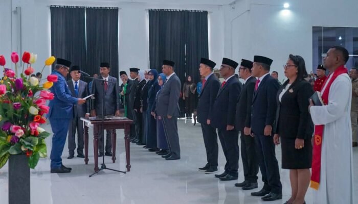 Lantik 11 Pimpinan OPD Definitif, Bupati Maluku Tenggara Tekankan Kompetensi Teknis